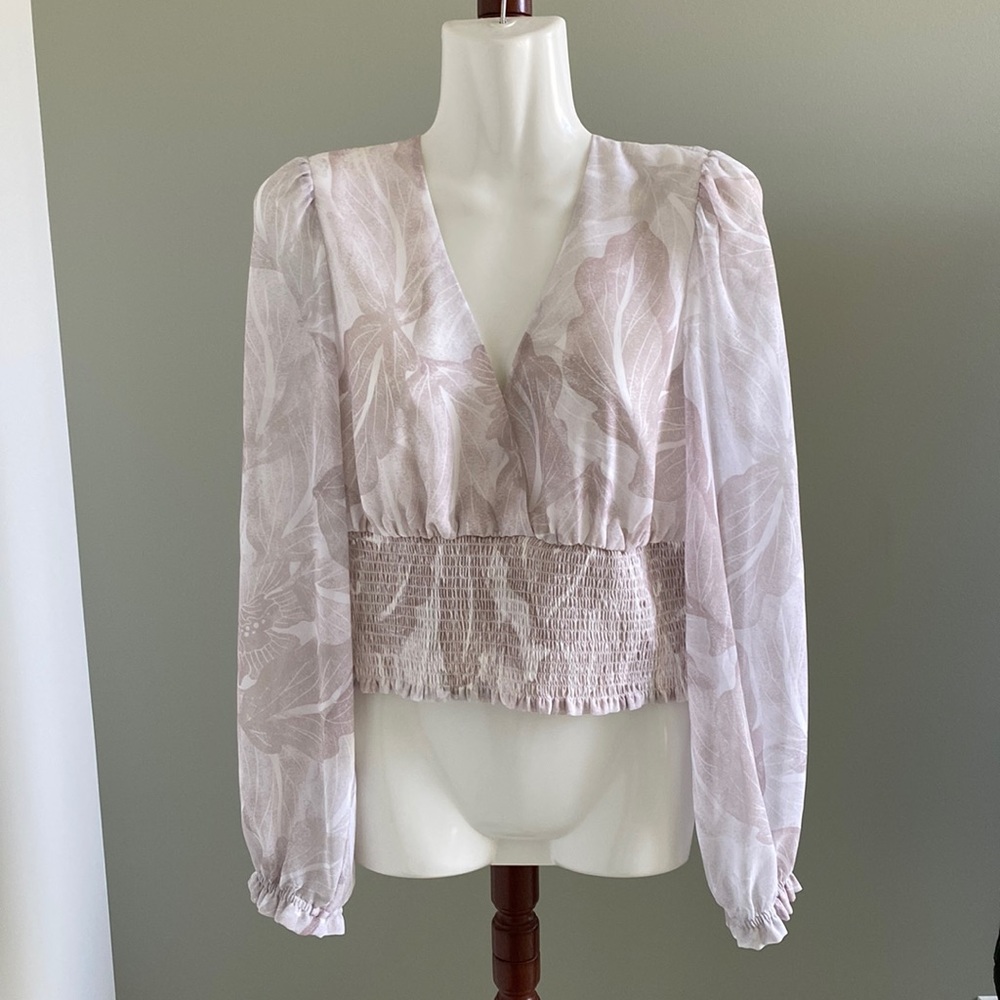 New Aritzia Wilfred Genoa Blouse Shirt in Light Birch Medium M